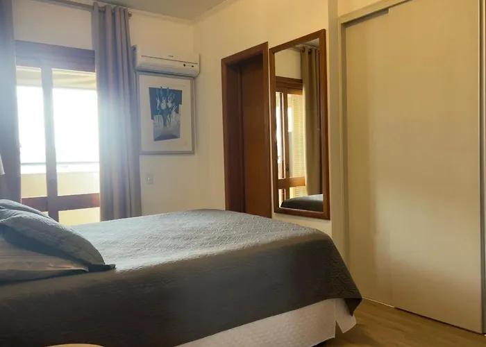 Flat Espaçoso E Confortável No Piazza Navona Porto Alegre