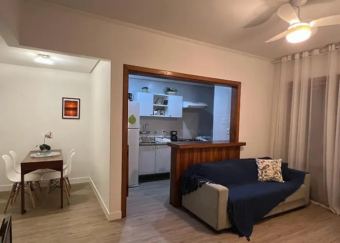 Flat Espaçoso E Confortável No Piazza Navona Porto Alegre